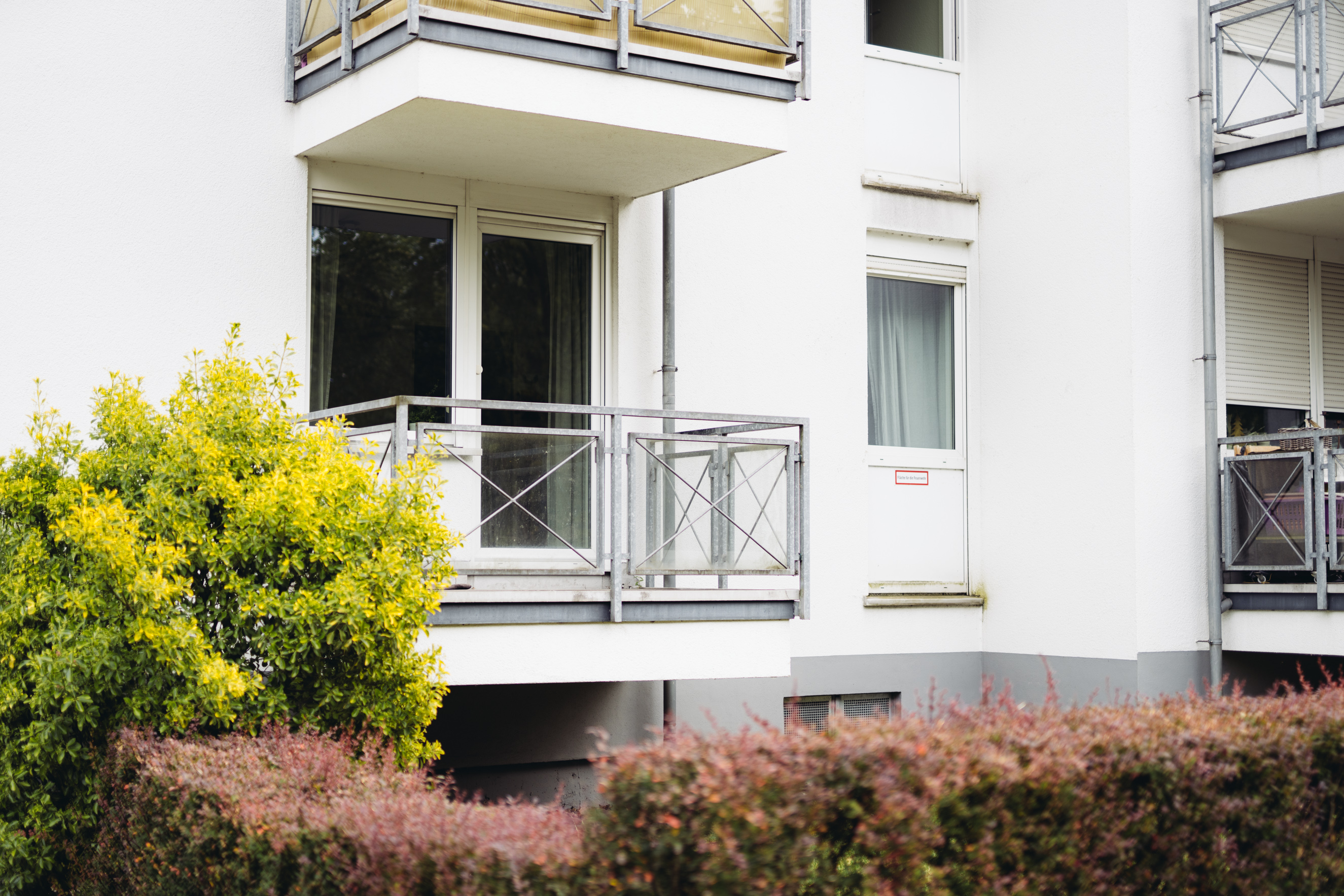 Außenansicht mit Balkon