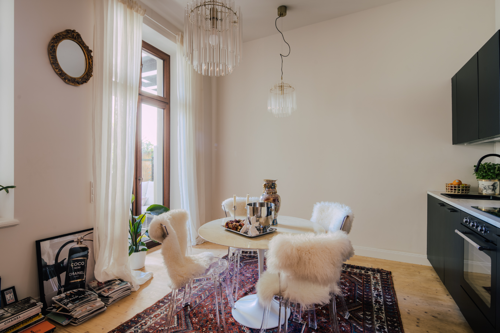 Wohnbereich mit Terrassenzugang
